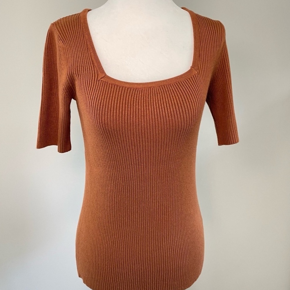 NWOT Premise Ribbed Knit Square Neck Short Sleeve Top • Rusty Brown • Women’s S